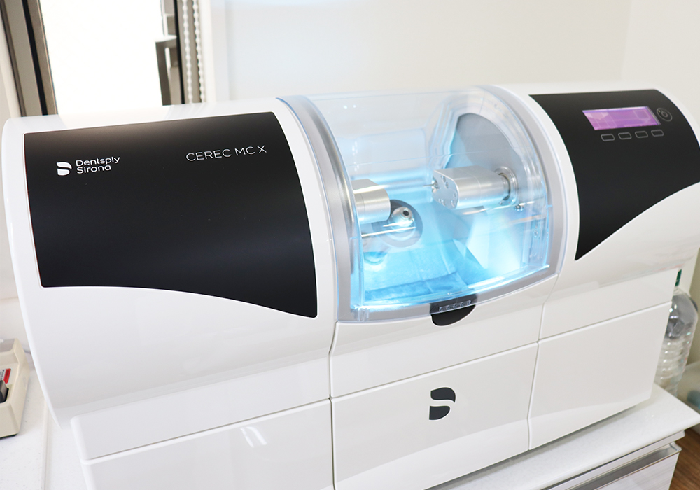 白い詰め物・被せ物に